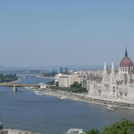 City Center Cosy Ac Flat Close To River Danube 아파트 *