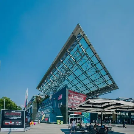 City Center Cosy Ac Flat Close To River Danube 아파트